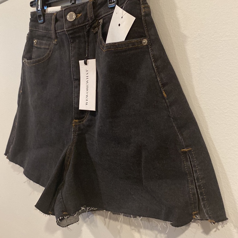 WEWOREWHAT BahBah High Rise Boyfriend Black Jean Shorts Size 25 - Picture 3 of 10